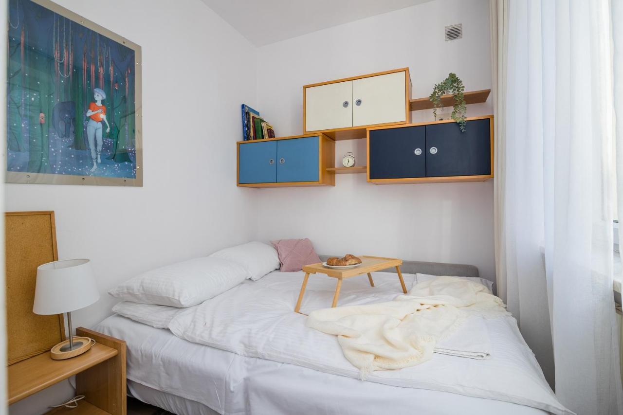 Shortstaypoland Plac Dabrowskiego B140 华沙 外观 照片